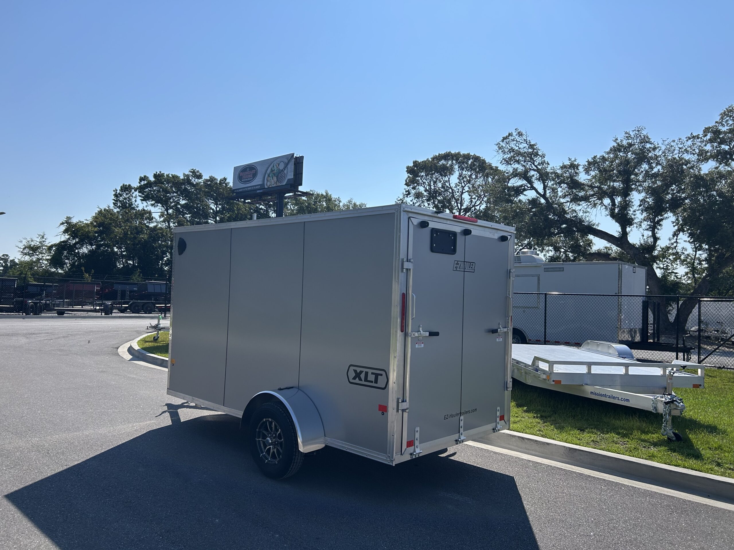 
								2027 EZ Hauler 6×12 enclosed – 41494 full									
