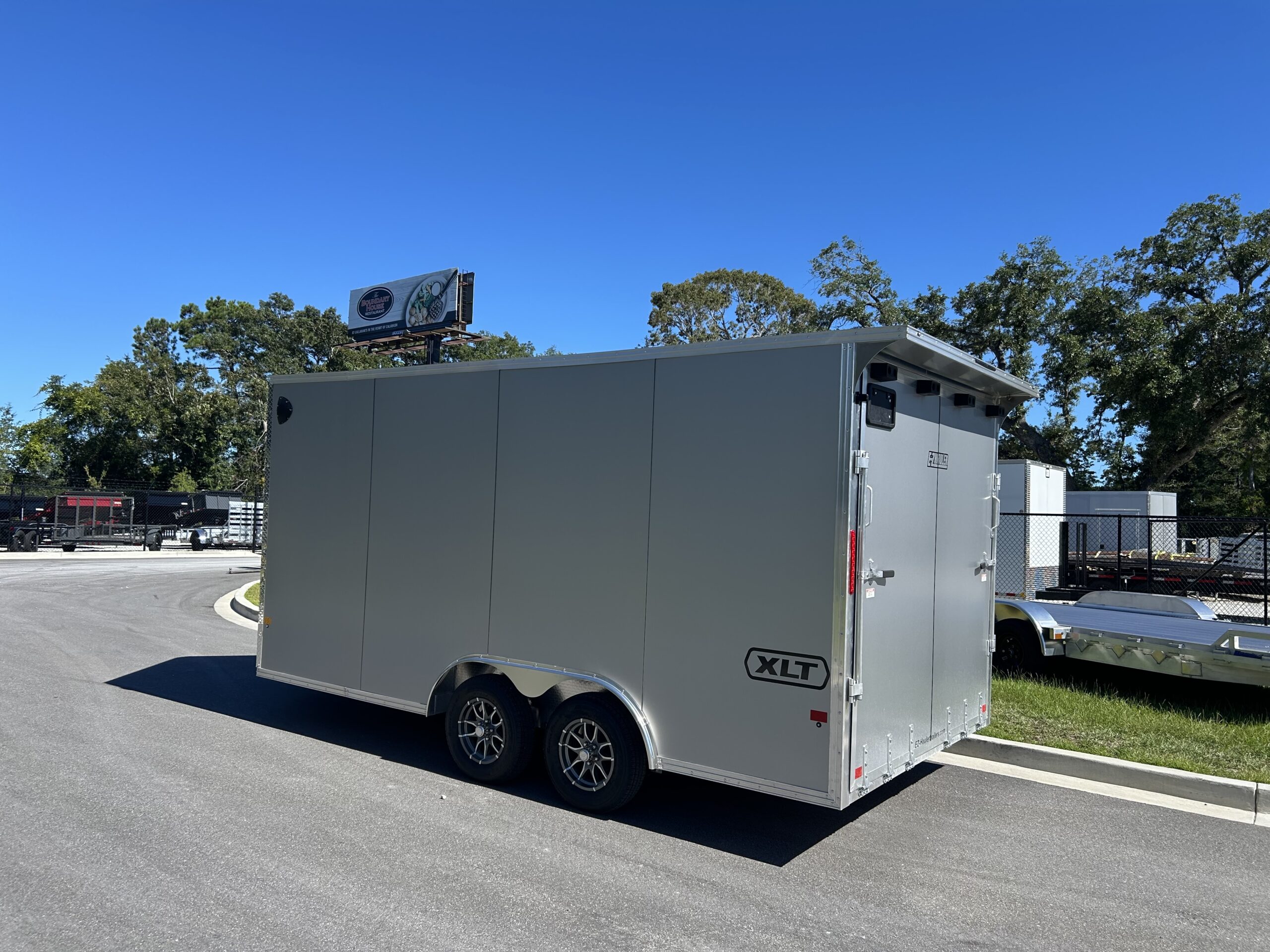 
								2027 EZ Hauler 8.5×16 enclosed – 41486 full									