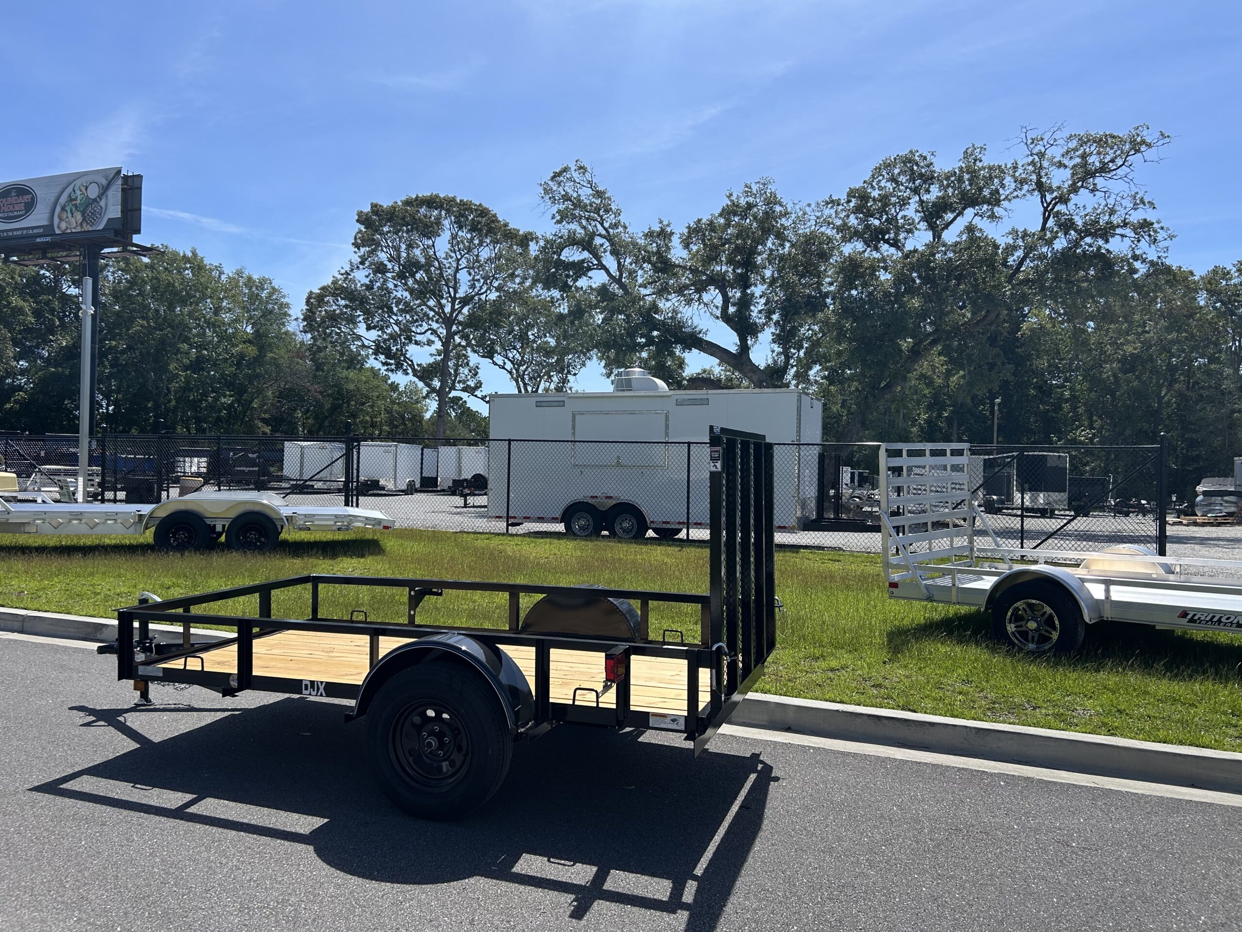 
								2027 Top Hat 5×10 utility trailer – 267367 full									